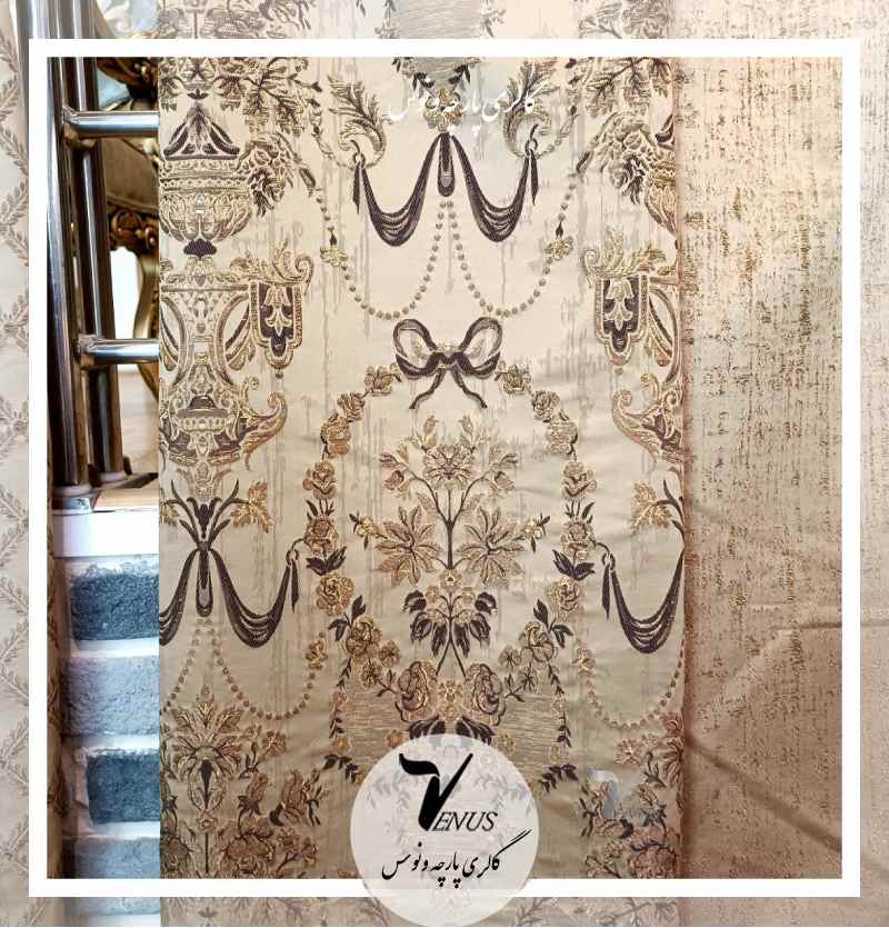 پارچه مبلی بژ ایرانی طرح دار گل داماس Elize