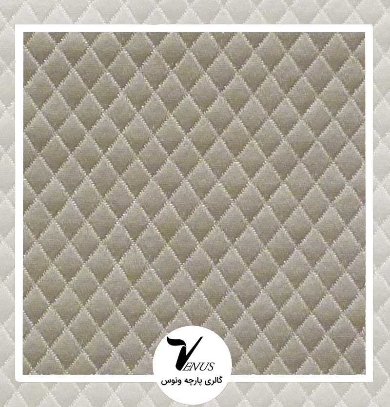 کرمی طرح دار